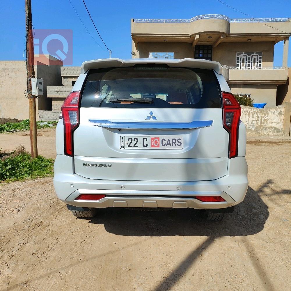 ميتسوبيشي باجيرو سبورت